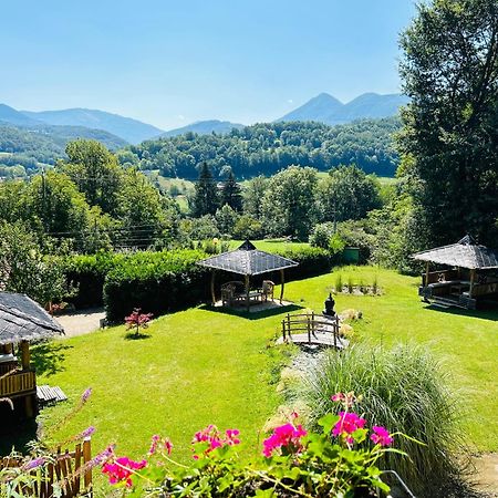 Camping-Gites Au Songe Du Valier Seix Exterior foto