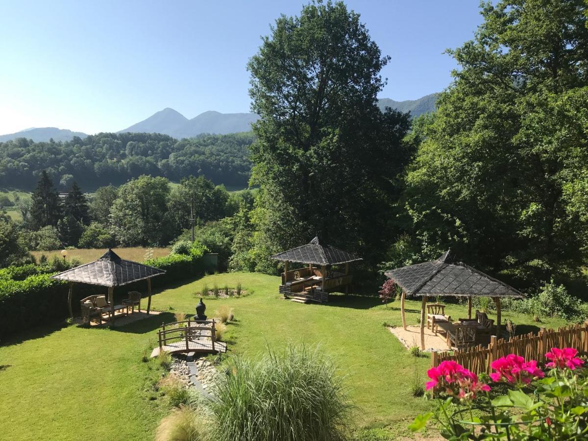 Camping-Gites Au Songe Du Valier Seix Exterior foto
