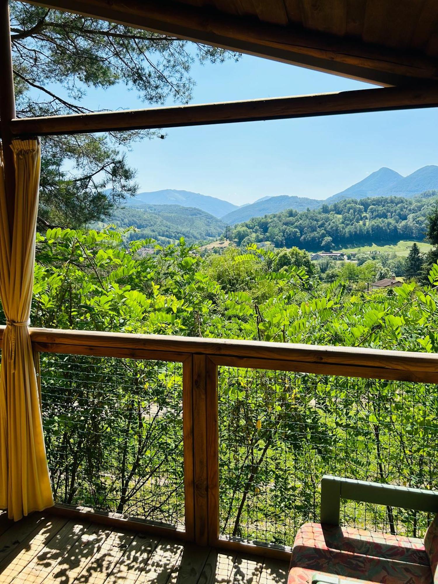 Camping-Gites Au Songe Du Valier Seix Exterior foto
